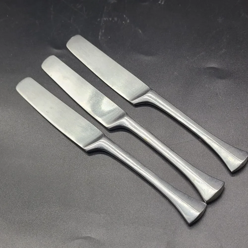 3 Dinner Knives Dansk Designs France IHQ THISTLE Stainless Flatware Knifes 8.5